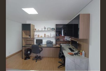 Apartamento à venda com 255m², 4 quartos e 6 vagas