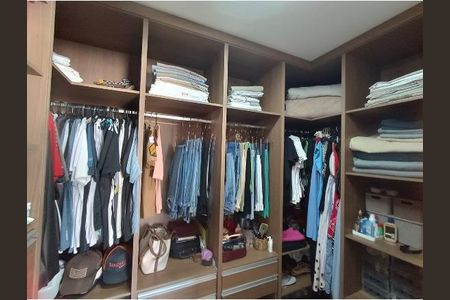 Apartamento à venda com 255m², 4 quartos e 6 vagas