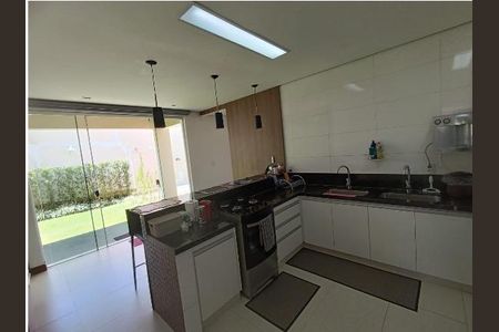 Apartamento à venda com 255m², 4 quartos e 6 vagas