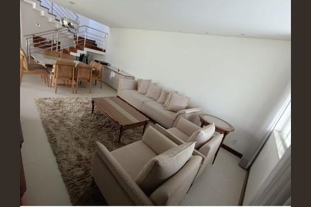 Apartamento à venda com 255m², 4 quartos e 6 vagas