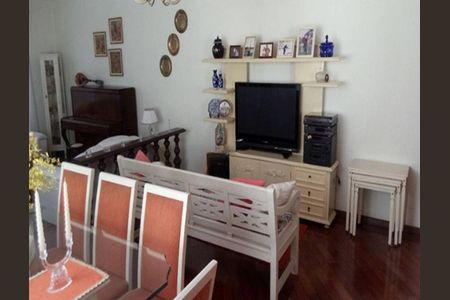 Casa à venda com 3 quartos, 240m² em Mirandópolis, São Paulo