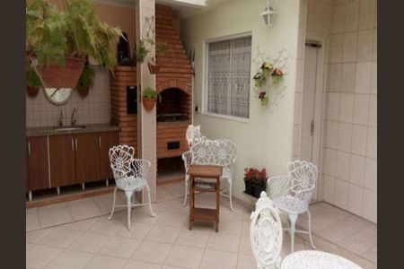 Casa à venda com 3 quartos, 240m² em Mirandópolis, São Paulo