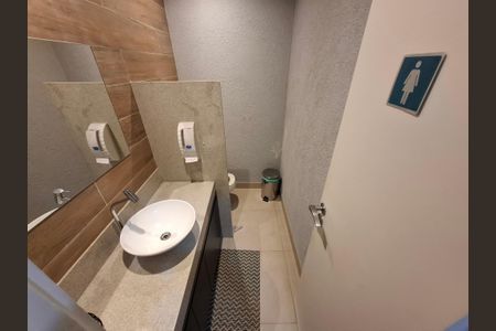 Apartamento à venda com 120m², 2 quartos e sem vagaBanheiros