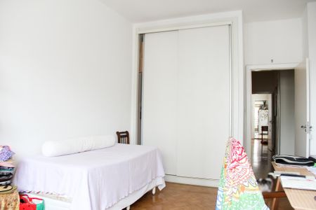 Apartamento à venda com 242m², 3 quartos e 1 vaga