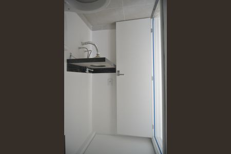 Apartamento à venda com 64m², 3 quartos e 2 vagasBanheiro da Suíte