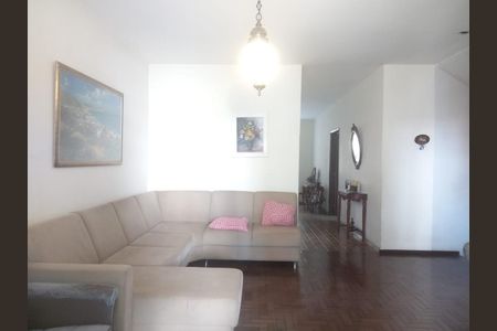 Casa à venda com 4 quartos, 334m² em Cidade Nova, Belo Horizonte