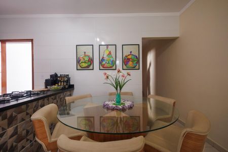 Casa para alugar com 300m², 3 quartos e 2 vagasSala de jantar