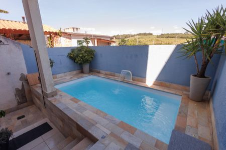 Casa para alugar com 300m², 3 quartos e 2 vagasÁrea comum - Piscina