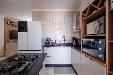 Cozinha de casa para alugar com 3 quartos, 300m² em Residencial Estoril, Taubaté