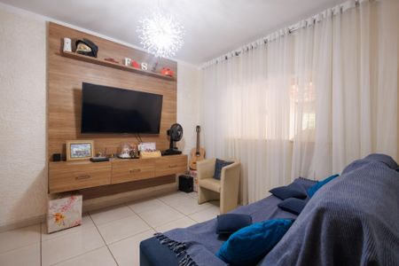 Casa para alugar com 300m², 3 quartos e 2 vagasSala