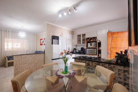 Casa para alugar com 300m², 3 quartos e 2 vagasSala de jantar