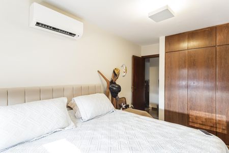 Apartamento à venda com 345m², 3 quartos e 3 vagasSuíte 2