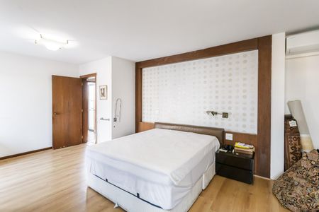 Apartamento à venda com 345m², 3 quartos e 3 vagasSuíte 3