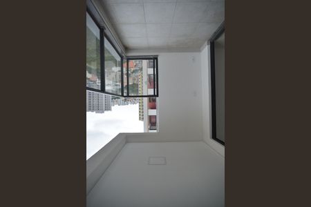Apartamento à venda com 64m², 3 quartos e 2 vagasSacada