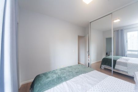 Apartamento à venda com 76m², 2 quartos e sem vagasuite 