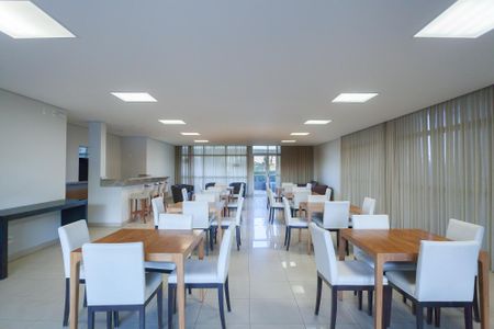 Apartamento à venda com 76m², 2 quartos e sem vagaÁrea comum - Salão de festas