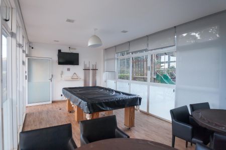 Apartamento à venda com 76m², 2 quartos e sem vagaÁrea comum - Salão de jogos 