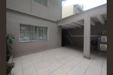 Casa à venda com 141m², 3 quartos e 3 vagasFoto 01