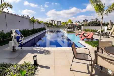 Apartamento à venda com 42m², 2 quartos e 1 vaga Apartamento à venda com 42m², 2 quartos e 1 vagaÁrea comum - Piscina