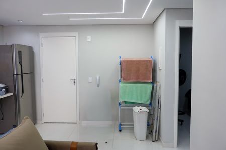 sala de apartamento à venda com 2 quartos, 42m² em Metalúrgicos, Osasco