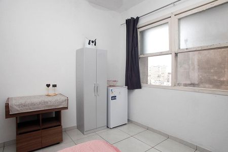 Studio - Sala /Quarto de kitnet/studio para alugar com 1 quarto, 18m² em Centro Histórico, Porto Alegre