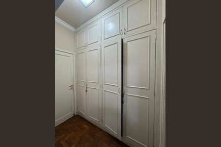 Casa para alugar com 400m², 4 quartos e 4 vagas Casa para alugar com 400m², 4 quartos e 4 vagasFoto 05