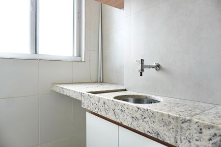 Cozinha e Área de Serviço de apartamento para alugar com 3 quartos, 72m² em Santa Tereza, Belo Horizonte