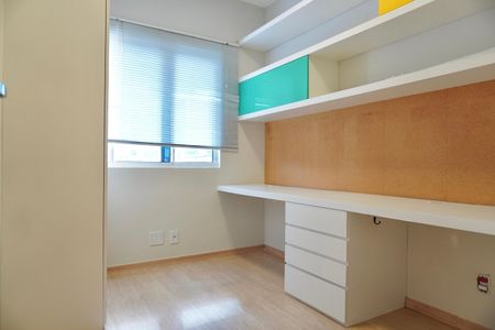 Apartamento para alugar com 72m², 3 quartos e 2 vagasQuarto 3