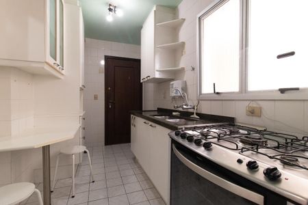 Apartamento para alugar com 100m², 4 quartos e 1 vaga Apartamento para alugar com 100m², 4 quartos e 1 vagaCozinha - Armários