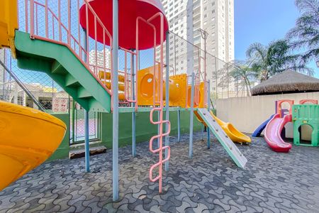 Apartamento para alugar com 66m², 2 quartos e 1 vagaÁrea comum - Playground