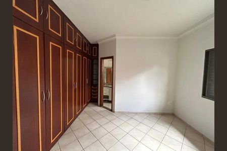 Casa para alugar com 160m², 4 quartos e 3 vagasQuarto
