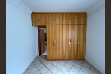 Casa para alugar com 160m², 4 quartos e 3 vagas Casa para alugar com 160m², 4 quartos e 3 vagasQuarto