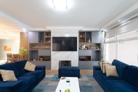 Casa à venda com 6 quartos, 270m² em Vila Mussolini, São Bernardo do Campo