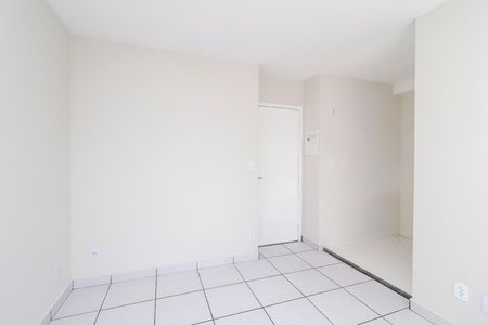 Sala de apartamento à venda com 2 quartos, 46m² em Vila Carmosina, São Paulo
