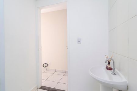 Apartamento à venda com 46m², 2 quartos e 1 vaga Apartamento à venda com 46m², 2 quartos e 1 vagaBanheiro