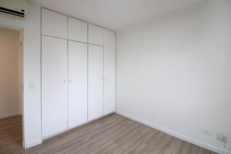 Apartamento à venda com 139m², 4 quartos e 2 vagasQuarto 1