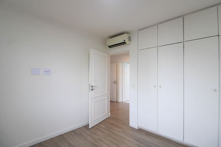 Apartamento à venda com 139m², 4 quartos e 2 vagasQuarto 1