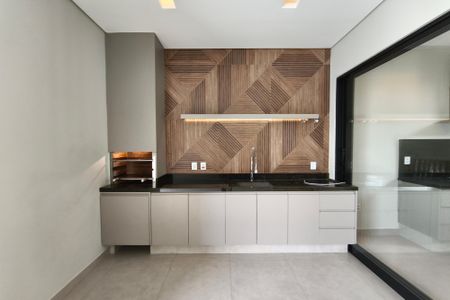 Casa de condomínio para alugar com 210m², 4 quartos e 4 vagas Casa de condomínio para alugar com 210m², 4 quartos e 4 vagasÁrea de Serviço