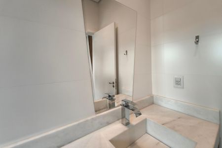 Casa de condomínio para alugar com 210m², 4 quartos e 4 vagas Casa de condomínio para alugar com 210m², 4 quartos e 4 vagasBanheiro Suíte 2