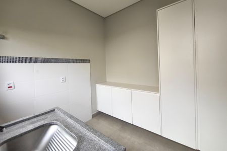 Casa de condomínio para alugar com 210m², 4 quartos e 4 vagas Casa de condomínio para alugar com 210m², 4 quartos e 4 vagasÁrea de Serviço