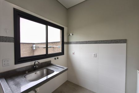Casa de condomínio para alugar com 210m², 4 quartos e 4 vagas Casa de condomínio para alugar com 210m², 4 quartos e 4 vagasÁrea de Serviço