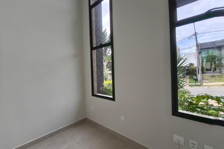 Casa de condomínio para alugar com 210m², 4 quartos e 4 vagas Casa de condomínio para alugar com 210m², 4 quartos e 4 vagasEscritório