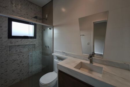 Casa de condomínio para alugar com 210m², 4 quartos e 4 vagas Casa de condomínio para alugar com 210m², 4 quartos e 4 vagasBanheiro Suíte 2