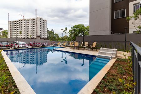 Apartamento à venda com 40m², 2 quartos e sem vaga Apartamento à venda com 40m², 2 quartos e sem vagaÁrea comum - Piscina