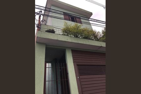 Casa à venda com 212m², 3 quartos e 1 vagaFachada