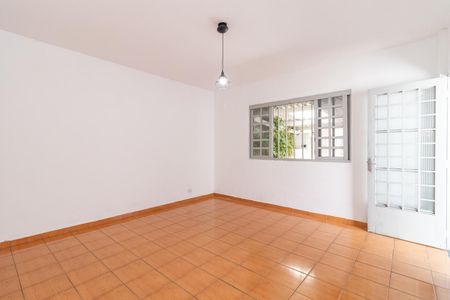 Sala de casa à venda com 2 quartos, 200m² em Vila Dalila, São Paulo