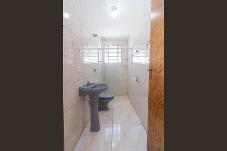 Casa à venda com 200m², 2 quartos e 2 vagasBanheiro