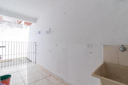 Casa à venda com 200m², 2 quartos e 2 vagasLavanderia