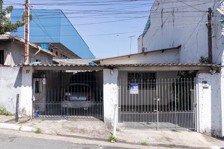 Casa à venda com 200m², 2 quartos e 2 vagasFachada+Plaquinha