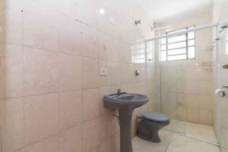 Casa à venda com 200m², 2 quartos e 2 vagasBanheiro